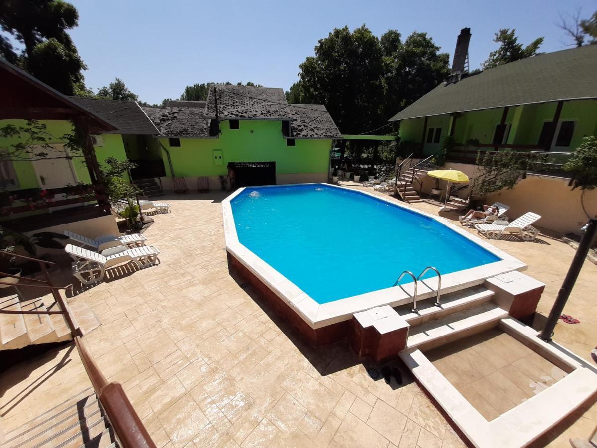 Pool And Villa Splav Dunavac Futog Exterior foto
